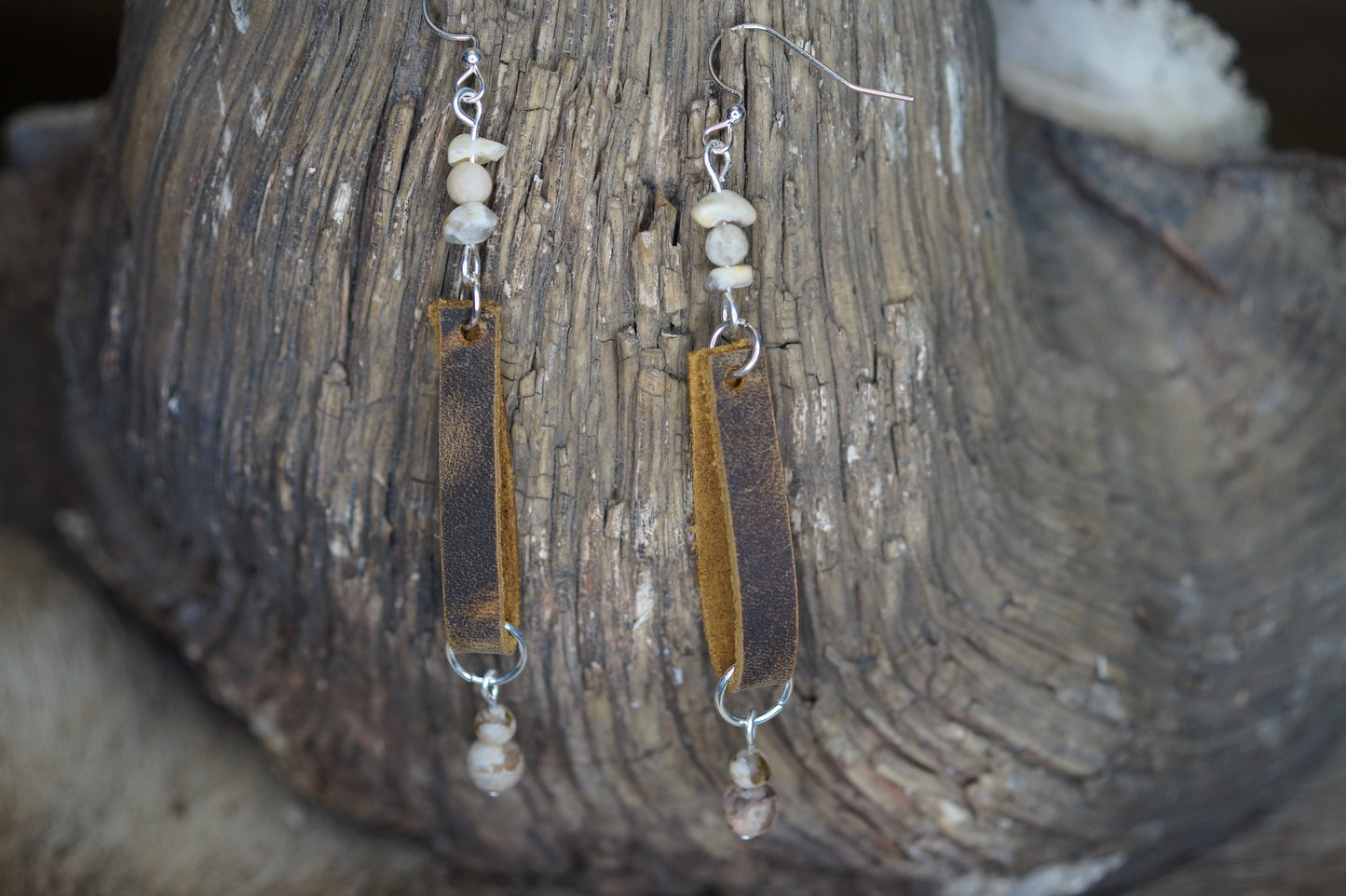 Rustic leather and beads earrings